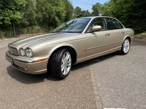 2005 Jaguar XJR For Sale (picture 1 of 140)