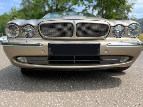 2005 Jaguar XJR For Sale (picture 9 of 140)
