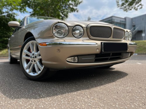 2005 Jaguar XJR For Sale (picture 5 of 140)