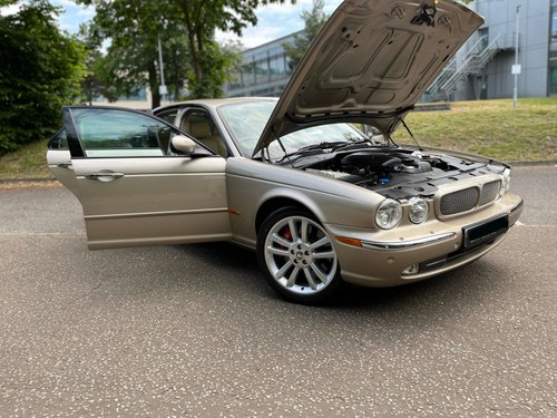 2005 Jaguar XJR For Sale (picture 17 of 140)
