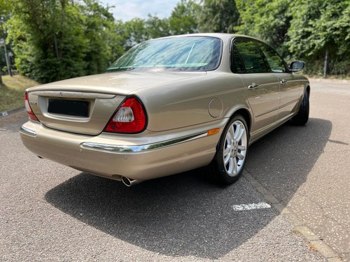 2005 Jaguar XJR For Sale (picture 6 of 140)