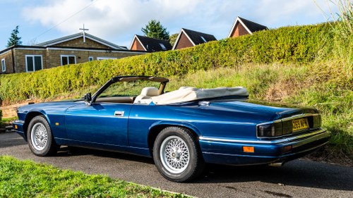 1995 Jaguar XJS 4.0 Celebration Convertible In vendita (immagine 3 di 197)