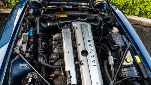 1995 Jaguar XJS 4.0 Celebration Convertible In vendita (immagine 128 di 197)