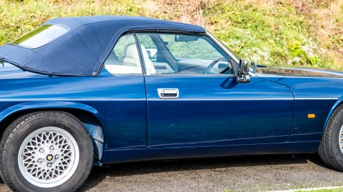 1995 Jaguar XJS 4.0 Celebration Convertible In vendita (immagine 72 di 197)