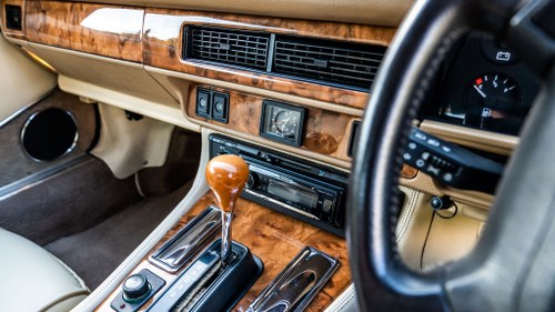 1995 Jaguar XJS 4.0 Celebration Convertible In vendita (immagine 21 di 197)