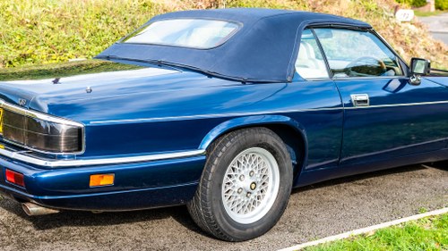 1995 Jaguar XJS 4.0 Celebration Convertible In vendita (immagine 70 di 197)