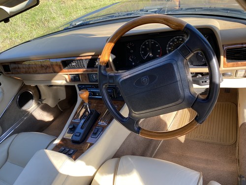 1995 Jaguar XJS 4.0 Celebration Convertible In vendita (immagine 17 di 197)