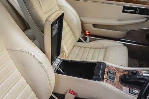 NO RESERVE - 1993 Jaguar XJS 4.0 Coupé For Sale (picture 46 of 167)