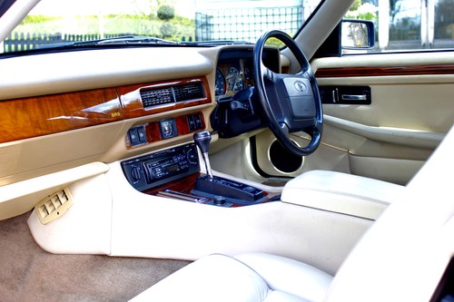 1996 Jaguar XJS 6.0 V12 zum Verkauf (Bild 46 von 109)