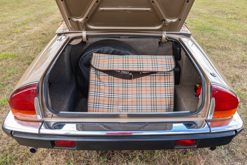 1984 Jaguar XJ-SC 3.6 ‘Burberry’ Special Edition Te koop (foto 99 van 274)