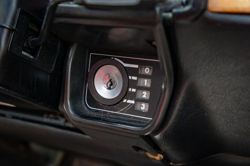 1984 Jaguar XJ-SC 3.6 ‘Burberry’ Special Edition Te koop (foto 88 van 274)