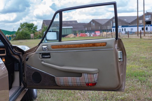 1984 Jaguar XJ-SC 3.6 ‘Burberry’ Special Edition Te koop (foto 47 van 274)