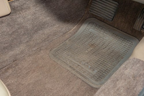 1984 Jaguar XJ-SC 3.6 ‘Burberry’ Special Edition Te koop (foto 57 van 274)