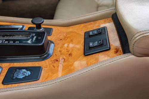 1984 Jaguar XJ-SC 3.6 ‘Burberry’ Special Edition Te koop (foto 81 van 274)