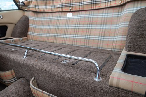 1984 Jaguar XJ-SC 3.6 ‘Burberry’ Special Edition Te koop (foto 44 van 274)