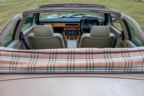 1984 Jaguar XJ-SC 3.6 ‘Burberry’ Special Edition Te koop (foto 54 van 274)