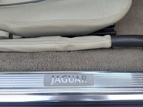 1996 Jaguar XJS Celebration 4.0 Coupe auto For Sale (picture 41 of 113)