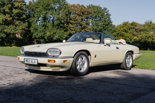 1994 Jaguar XJS 4.0 Insignia Cabriolet For Sale (picture 5 of 156)