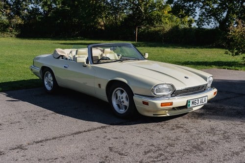 1994 Jaguar XJS 4.0 Insignia Cabriolet For Sale (picture 1 of 156)