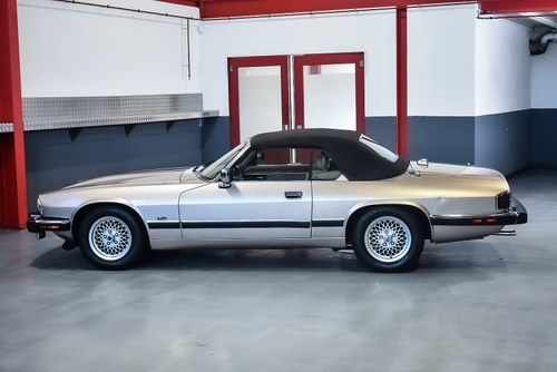 NO RESERVE - 1992 Jaguar XJ-S HE V12 Convertible zum Verkauf (Bild 34 von 86)