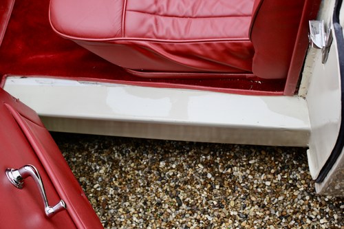 1953 Jaguar XK120 DHC à vendre (picture 48 of 120)