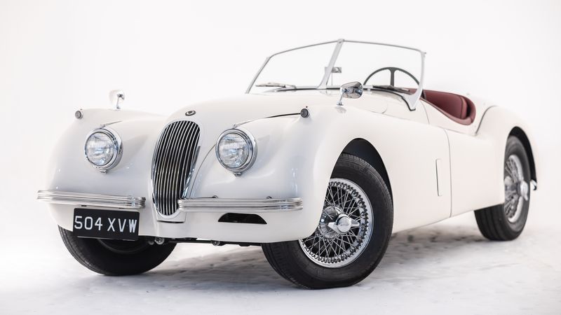 1954 Jaguar XK120 Open Two-Seater SE (LHD) For Sale (picture 1 of 177)