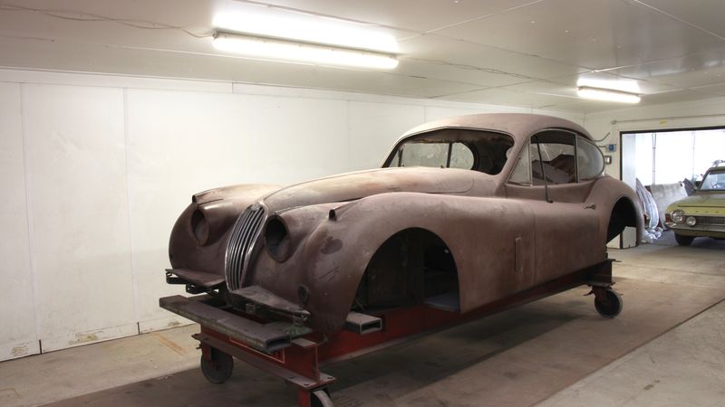 1956 Jaguar XK140 Fixed Head Coupe Body Shell For Sale (picture 1 of 52)