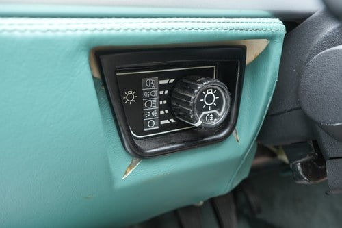 1990 Jaguar XK180 Evocation (XJ-S based) à vendre (picture 33 of 85)