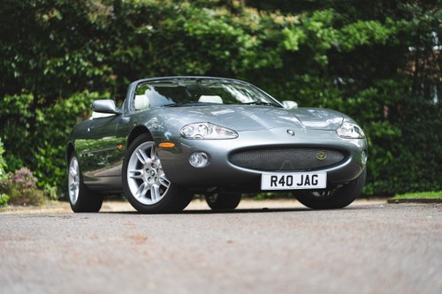 2002 Jaguar XK8 4.0 Convertible For Sale (picture 3 of 138)