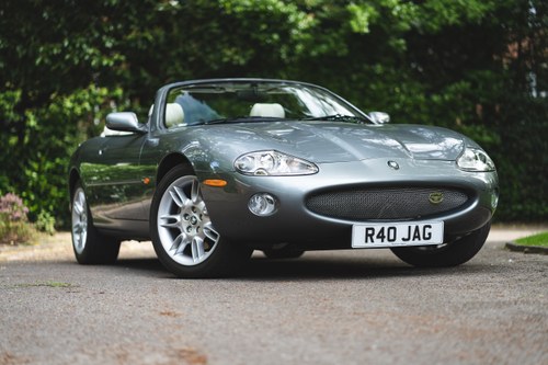 2002 Jaguar XK8 4.0 Convertible For Sale (picture 5 of 138)