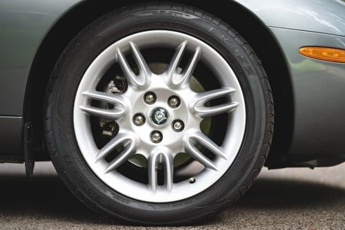 2002 Jaguar XK8 4.0 Convertible For Sale (picture 16 of 138)