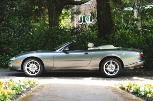 2002 Jaguar XK8 4.0 Convertible For Sale (picture 6 of 138)