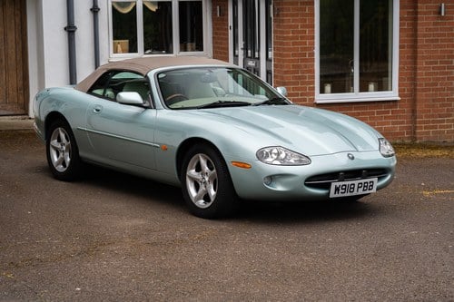 2000 Jaguar XK8 In vendita (immagine 7 di 125)