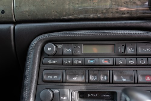 2004 Jaguar XK8 4.2 Premium For Sale (picture 63 of 157)