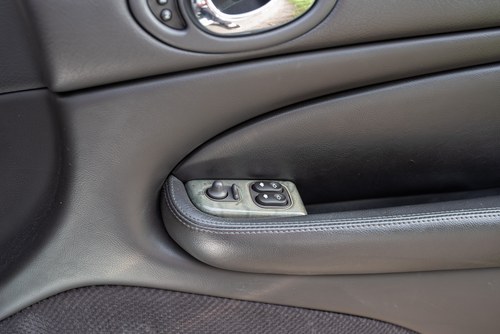 2004 Jaguar XK8 4.2 Premium For Sale (picture 74 of 157)