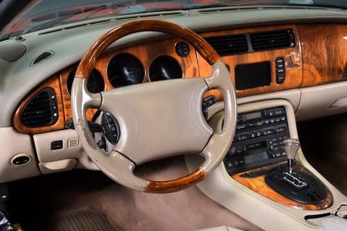 NO RESERVE - Jaguar XK8 Convertible 4,0L V8 For Sale (picture 35 of 61)