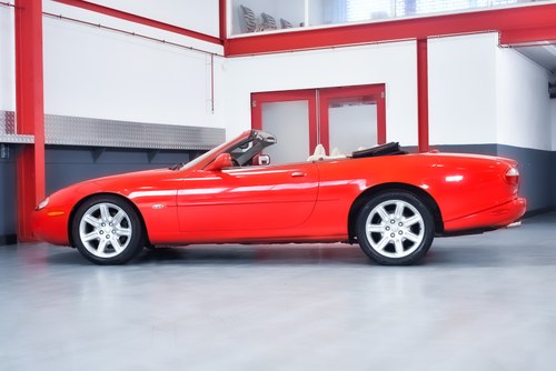 NO RESERVE - Jaguar XK8 Convertible 4,0L V8 For Sale (picture 20 of 61)