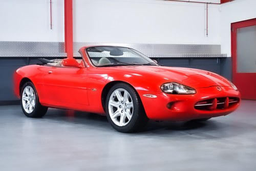 NO RESERVE - Jaguar XK8 Convertible 4,0L V8 For Sale (picture 1 of 61)