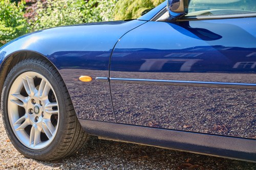 2000 Jaguar XK8 Convertible Auto In vendita (immagine 143 di 216)