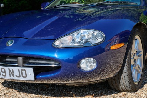 2000 Jaguar XK8 Convertible Auto In vendita (immagine 103 di 216)