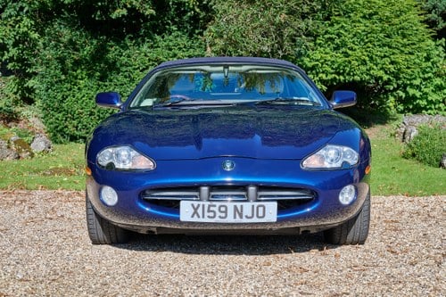 2000 Jaguar XK8 Convertible Auto In vendita (immagine 8 di 216)