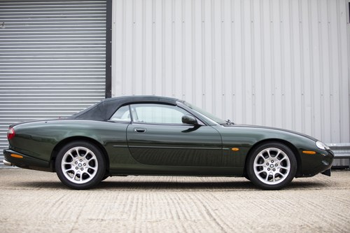 1997 Jaguar XK8 Convertible Te koop (foto 16 van 126)