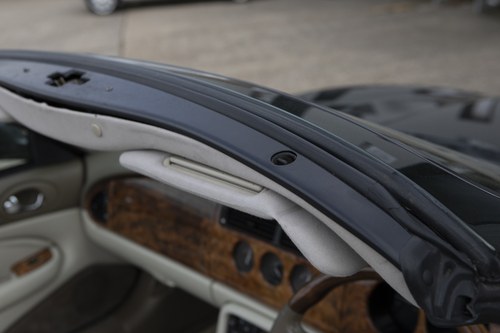 1997 Jaguar XK8 Convertible Te koop (foto 80 van 126)