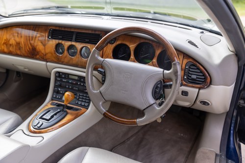 1999 Jaguar XK8 En venta (imagen 44 de 172)