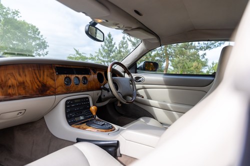 1999 Jaguar XK8 En venta (imagen 56 de 172)