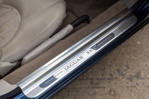 1999 Jaguar XK8 En venta (imagen 57 de 172)