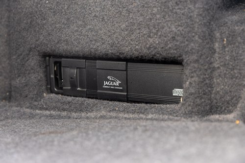 1999 Jaguar XK8 En venta (imagen 84 de 172)