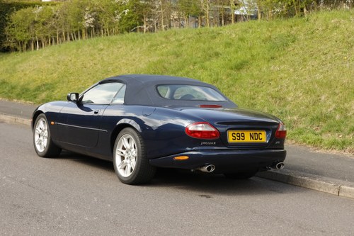 2000 Jaguar XK8 Convertible For Sale (picture 48 of 250)