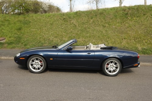 2000 Jaguar XK8 Convertible For Sale (picture 16 of 250)