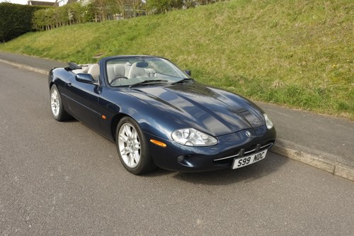2000 Jaguar XK8 Convertible For Sale (picture 6 of 250)